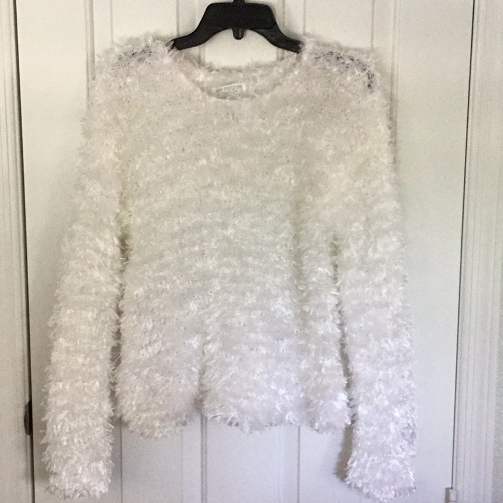 Lew Magram white sweater